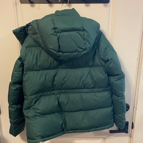 LULULEMON WONDER PUFF JACKET. BNWT - Picture 2 of 8